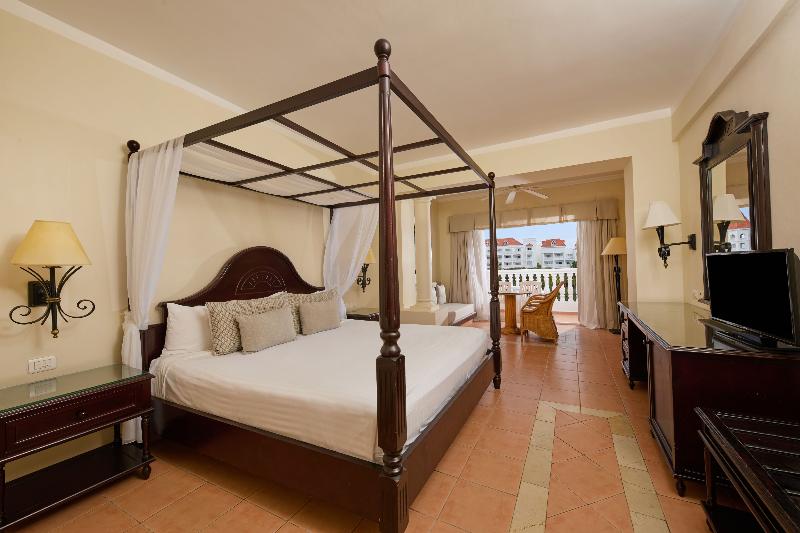 سوییت جونیور با چشم‌انداز دریا, Bahia Principe Grand Jamaica - All Inclusive