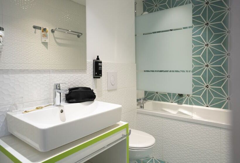 Номер Премиум, Ibis Styles Fougeres