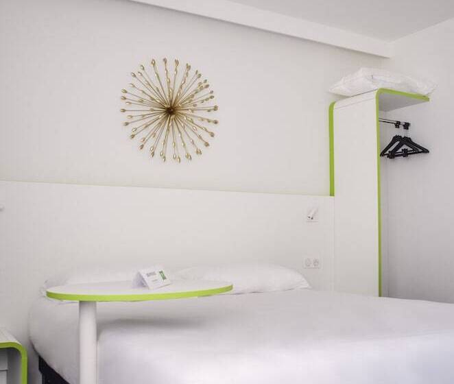 Номер Стандарт, Ibis Styles Fougeres