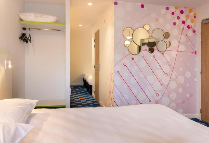 Family Suite, Ibis Styles Fougeres