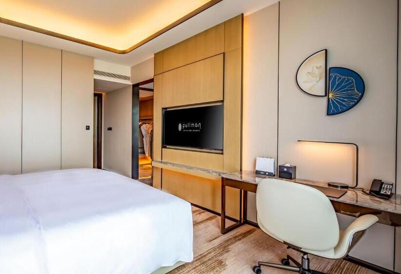 Номер Superior Вид на Город, Pullman Suzhou Taicang
