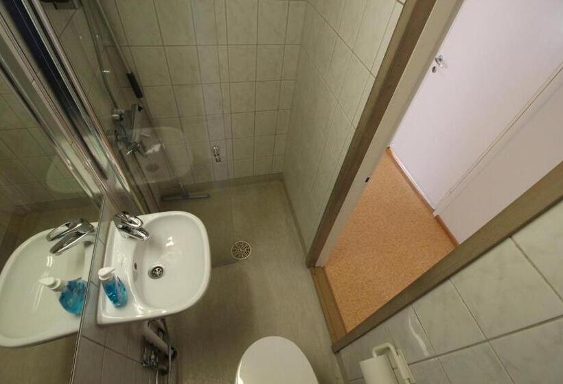 Appartement met 2 Slaapkamers, Aakenus Economy Apartments Peura