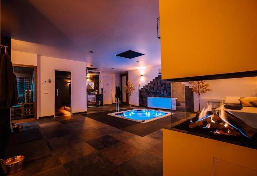 Люкс с гидромассажем, Maas En Waal Wellness & Suites