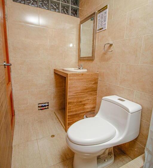 Habitación Triple Clásica, Antara Hostal