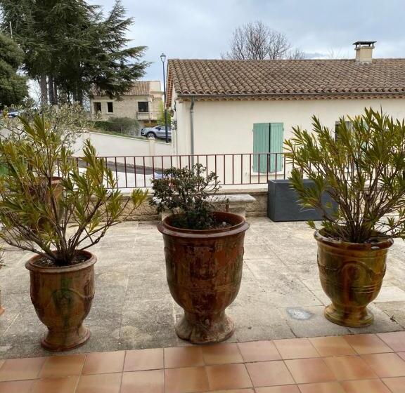 스탠다드 스튜디오 (테라스구비), Le Mas De L Orangerie 3 Etoiles