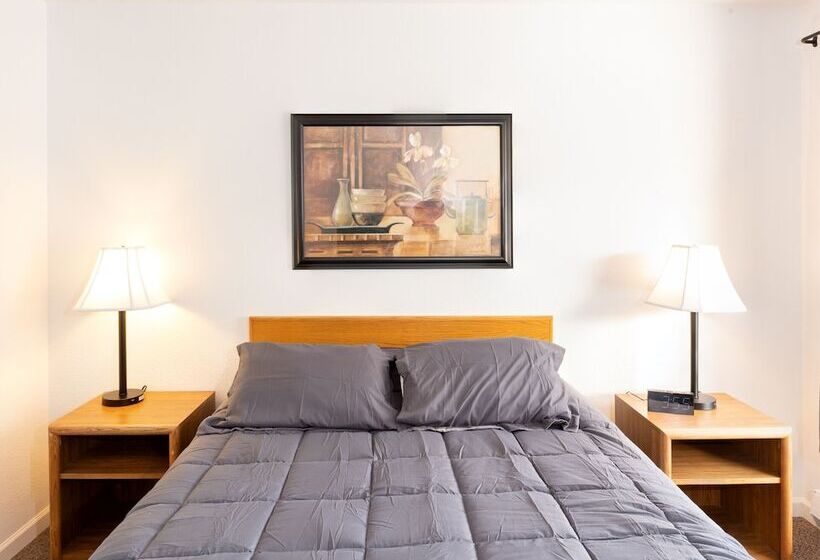 Апартаменты 1 Спальня, Siesta Motel Colfax Wa