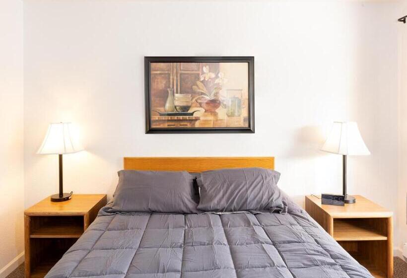 Номер Стандарт, Siesta Motel Colfax Wa