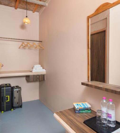 Номер Deluxe, Amadi Beach Front Resort
