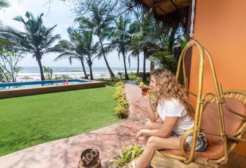 Люкс, Amadi Beach Front Resort