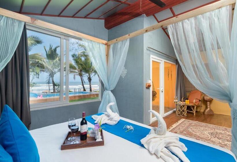 جناح, Amadi Beach Front Resort