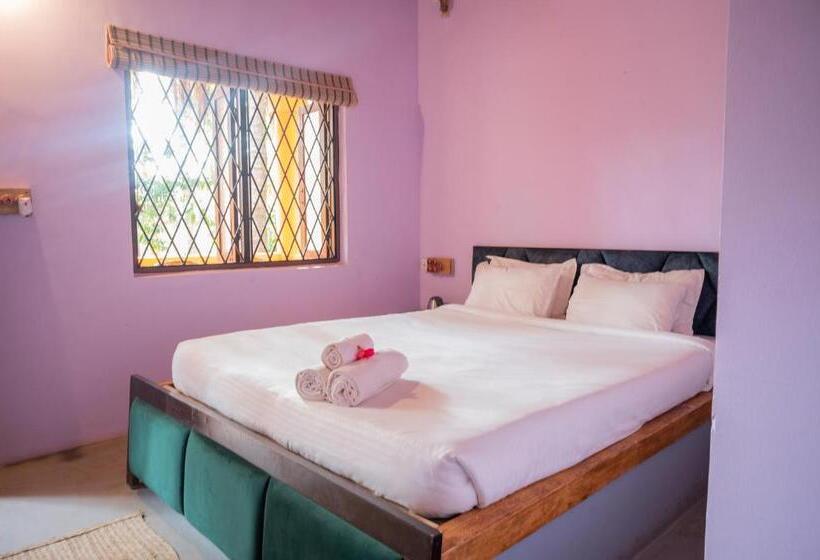 Номер Deluxe с Балконом, Amadi Beach Front Resort