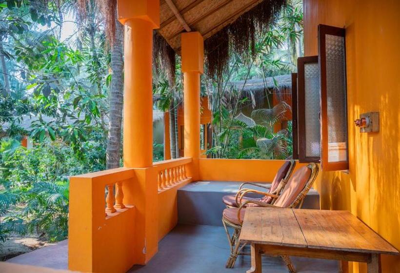 غرفة ديلوكس مزودة بشرفة, Amadi Beach Front Resort