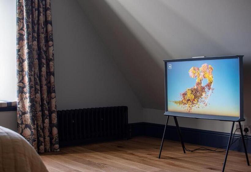 Люкс Superior, The Albannach
