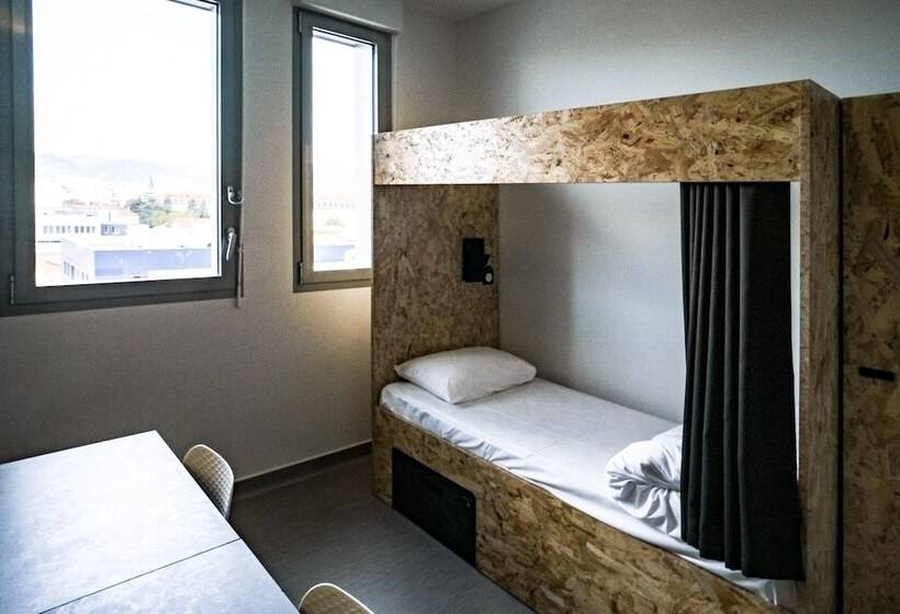 스탠다드 트리플 룸, Auberge De Jeunesse Hi Clermont Ferrand