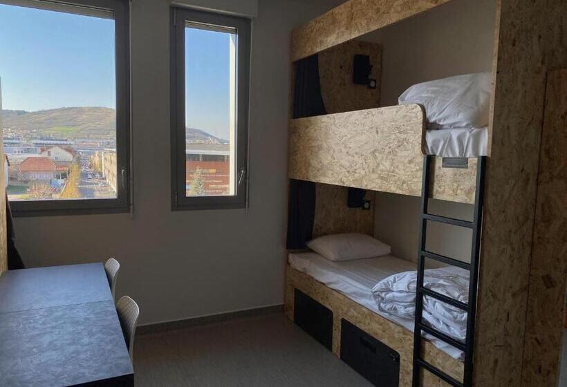 스탠다드 트리플 룸, Auberge De Jeunesse Hi Clermont Ferrand