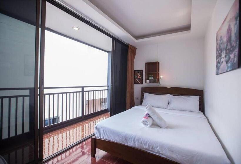 Номер Стандарт с Балконом, Kamala Bay Inn