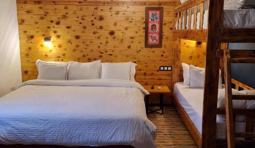 Chambre Quadruple Standard, Maurice Bonjean
