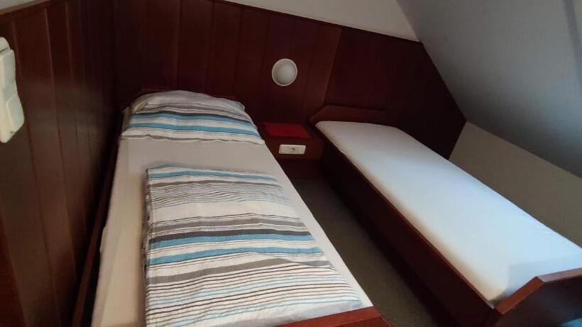 Номер Стандарт, Austria Traveller Hotel Lenzing