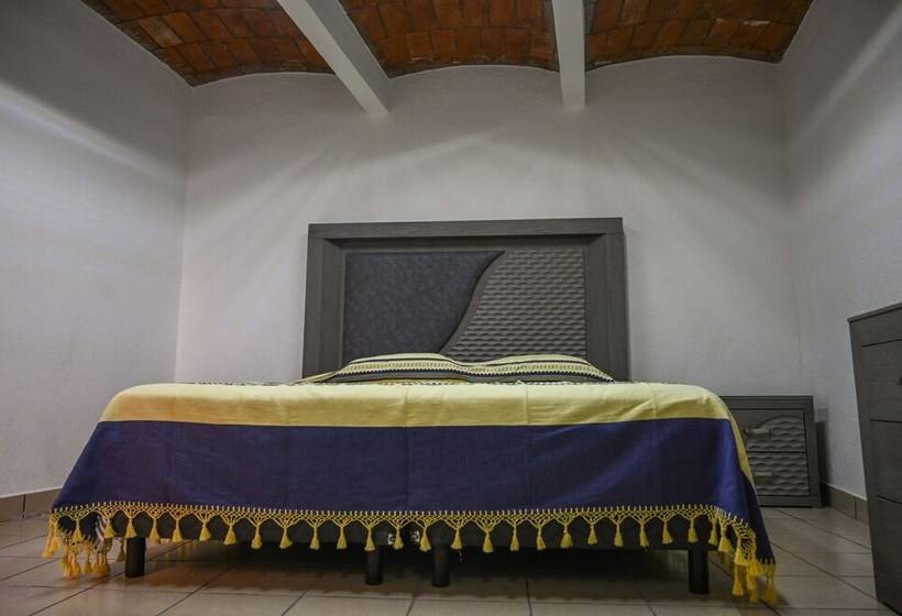 اتاق لوکس, Casa Leonor