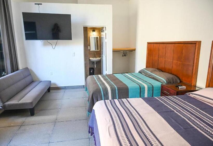 اتاق لوکس, Casa Leonor