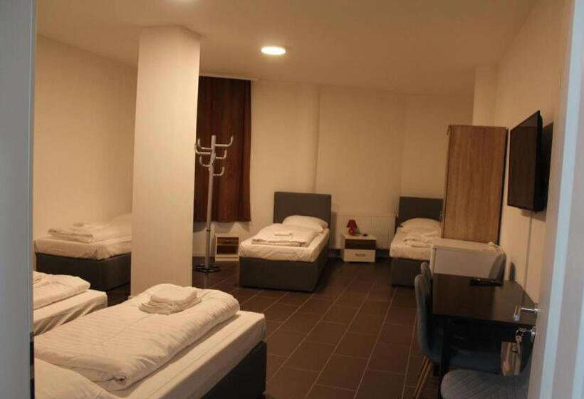4인용 스탠다드 룸, David S Hostel