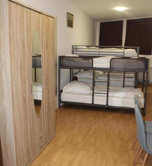 공동 객실, David S Hostel