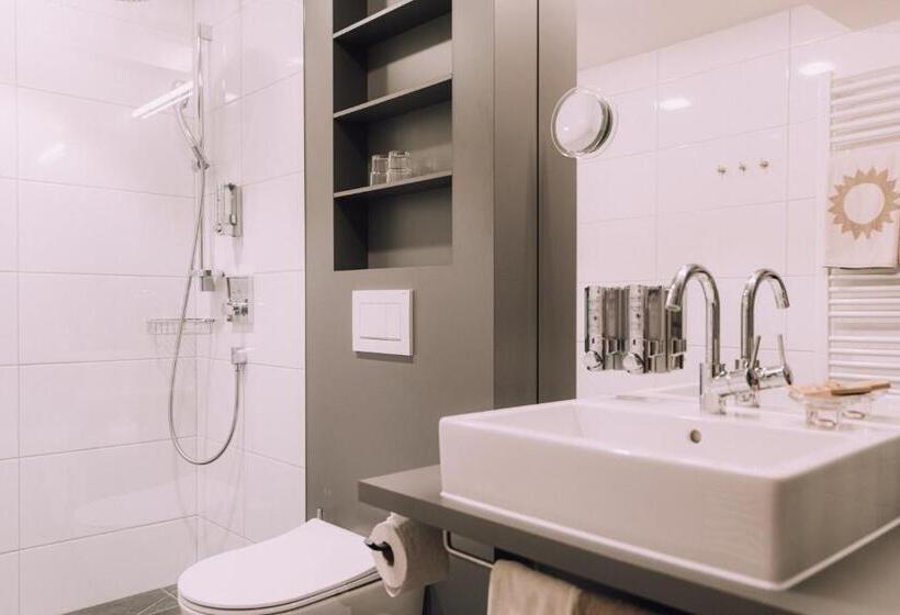 Номер Стандарт, Naturhotel Chesa Valisa