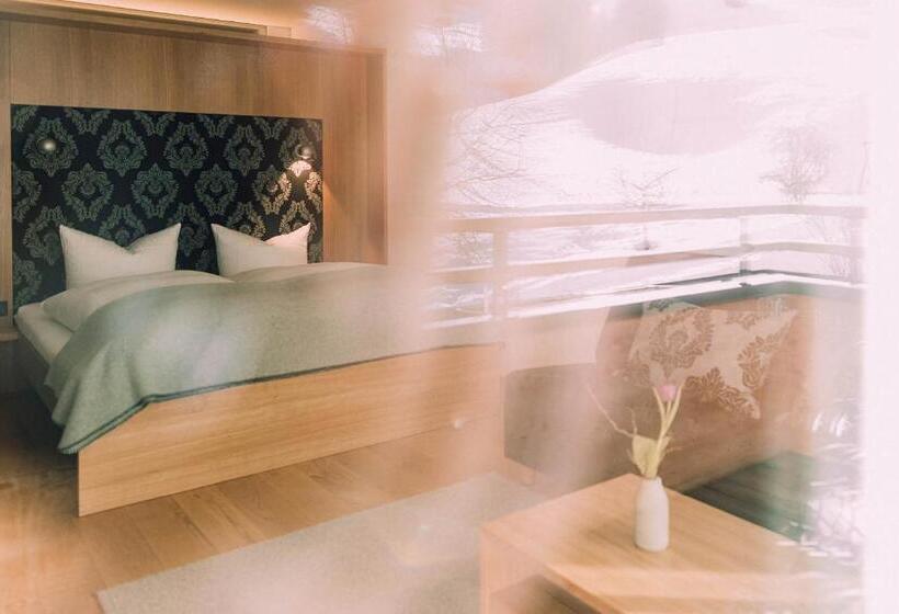 산 전망 스위트, Naturhotel Chesa Valisa