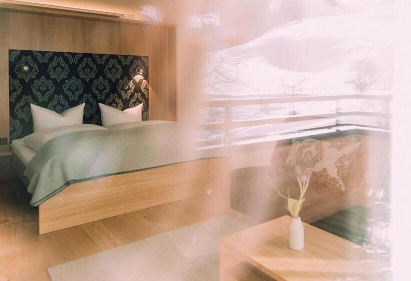 산 전망 스위트, Naturhotel Chesa Valisa