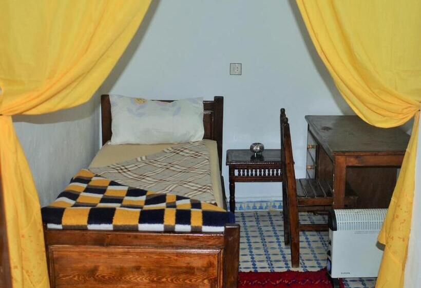 اتاق استاندارد یک تخته با سرویس بهداشتی مشترک, Moroccan Dream Hostel