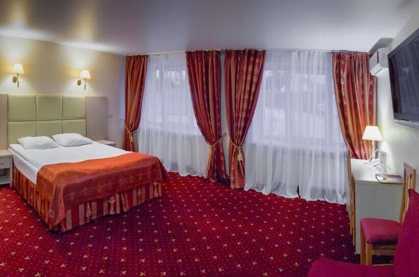 스탠다드 스튜디오, Amaks Hotel Rossia