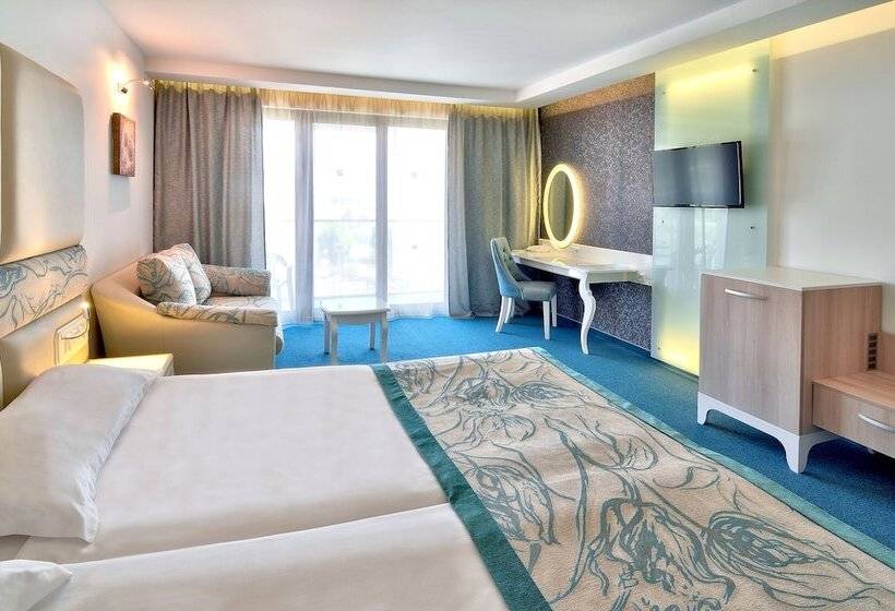 اتاق اساندارد با چشم‌انداز جانبی به دریا, Grifid Metropol Hotel   Premium All Inclusive & Private Beach   Adults Only