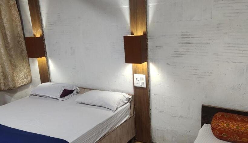 Номер Deluxe, Bungalow Resort Panorama Matheran
