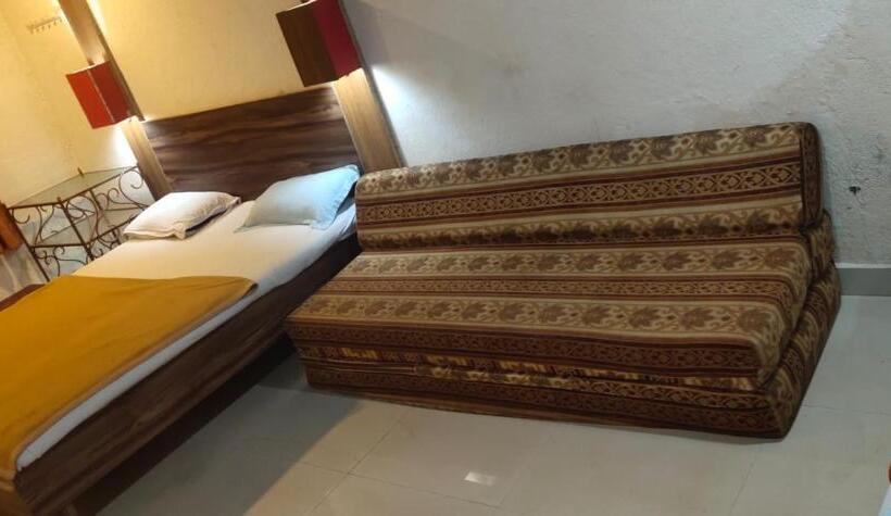 Семейный Номер Deluxe, Bungalow Resort Panorama Matheran