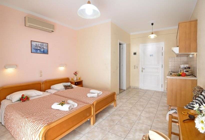 استودیوی استاندارد, Lido Sofia Holidays