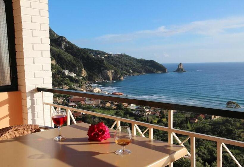 استودیوی استاندارد, Lido Sofia Holidays