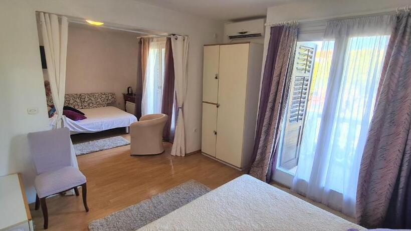 Четырехместный Номер Стандарт, Guest House Villa Ines   Annex