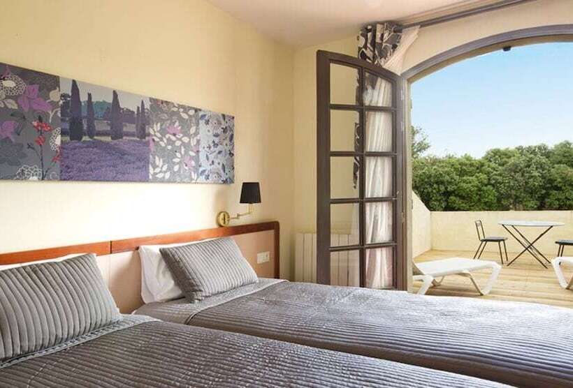 Номер Стандарт с Террасой, Hôtel Côté Ventoux