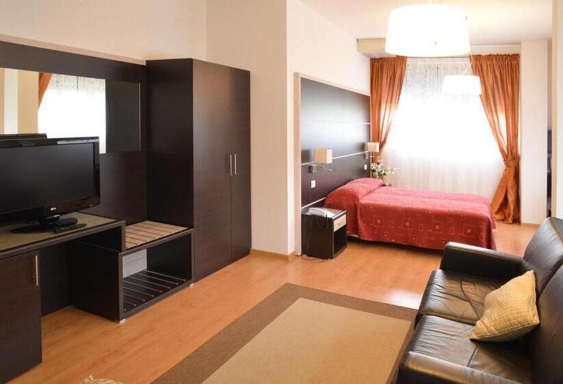 デラックスの４人部屋, Venezia