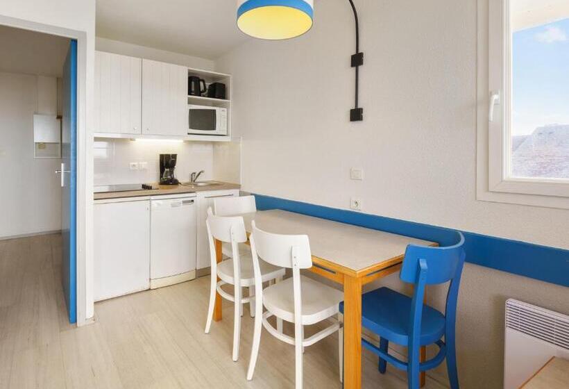 Студио Стандарт Вид на Море с Балконом, Residence Pierre & Vacances La Corniche De La Plage
