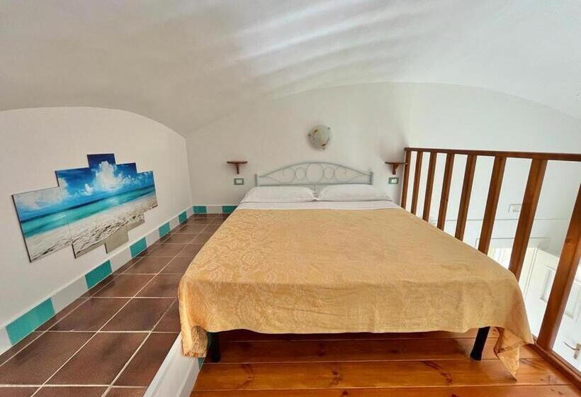 استودیو استاندارد با چشم‌انداز دریا و بالکن, Florenza Residence