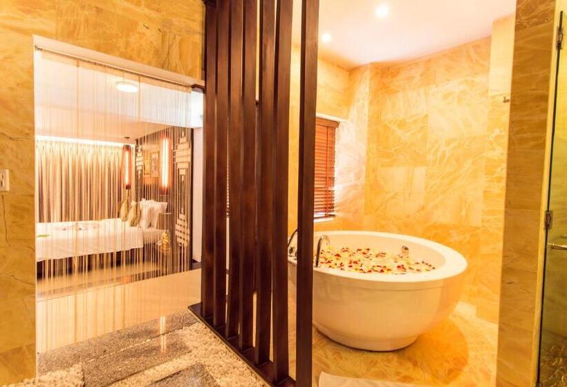 اتاق پریمیوم با چشم‌انداز باغ, Villa Del Sol Beach Resort & Spa