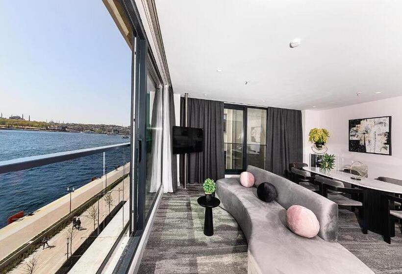 سوئیت پرزیدنت, Pera Bosphorus