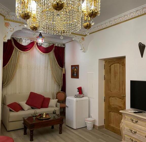 Люкс Повышенной Комфортности, Suite Orientale Maison De L église Du Couvent