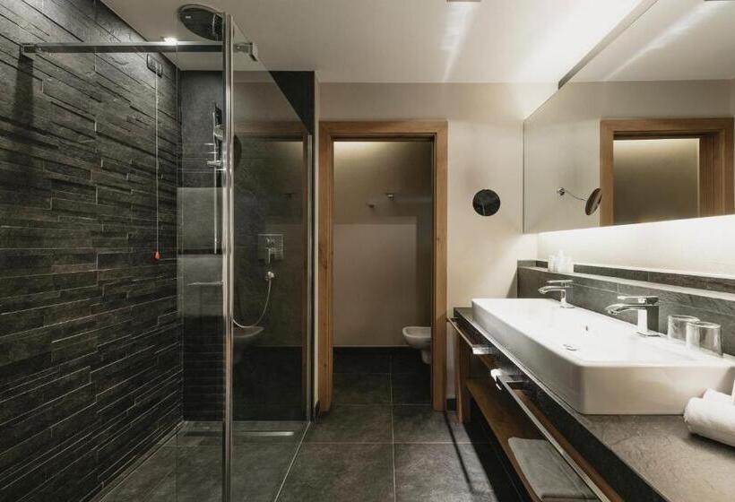 سوییت جونیور, Eco & Wellness Boutique Hotel Sonne