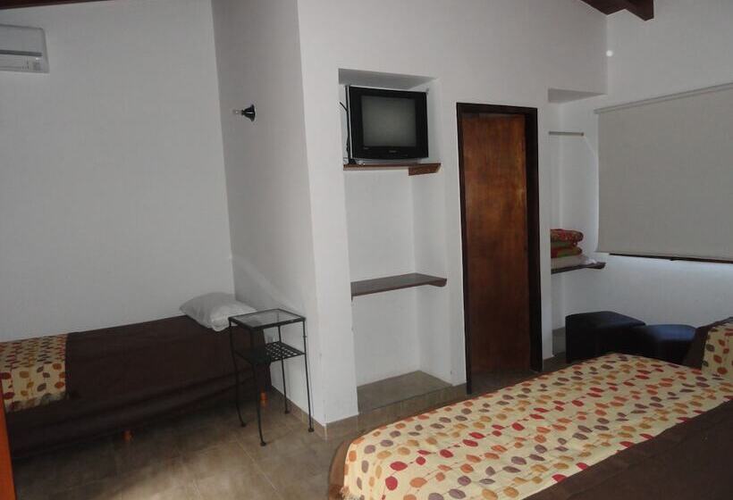 スタンダード４人部屋, Munay Hotel Cafayate
