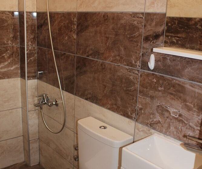 Номер Стандарт Трехместный, özge Pansiyon   Hostel