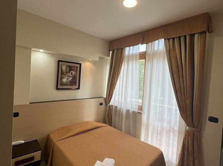 اتاق استاندارد یک نفره, Residence Sestriere