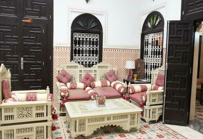 スタンダードシングルルーム, Riad Baddi