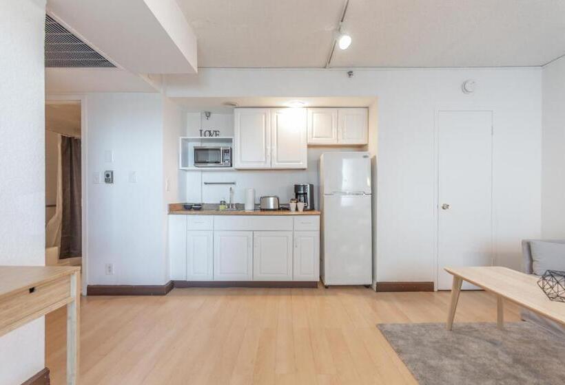 استودیوی استاندارد, Girasole Rentals